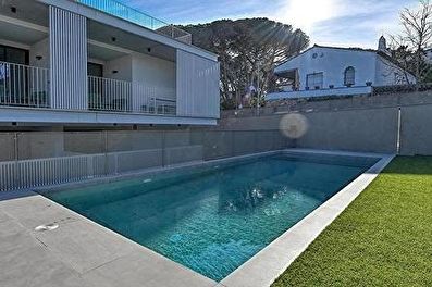 Apartamento con Piscina, Wifi, Parking y jardín en Calella de Palafrugell - Alquiler Temporada