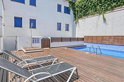 Ático con Piscina, Vistas al mar y Parking en Calella de Palafrugell - Alquiler Turístico