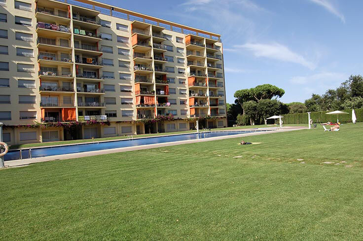 Apartamento 2 dormitorios con Piscina, Vistas al mar, Wifi, Parking y jardín en Calella de Palafrugell - Alquiler Vacacional - Turístico