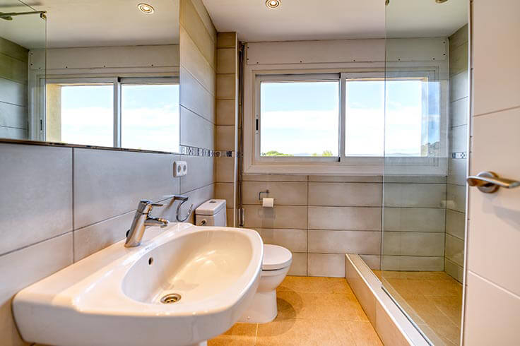 Apartamento 2 dormitorios con Piscina, Vistas al mar, Wifi, Parking y jardín en Calella de Palafrugell - Alquiler Vacacional - Turístico