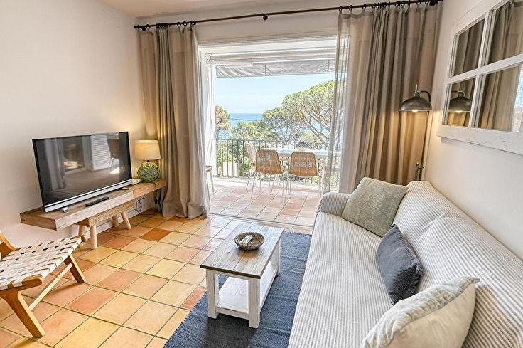 Apartamento 3 dormitorios con Vistas al mar, Wifi y jardín en Calella de Palafrugell - Alquiler Vacacional - Turístico