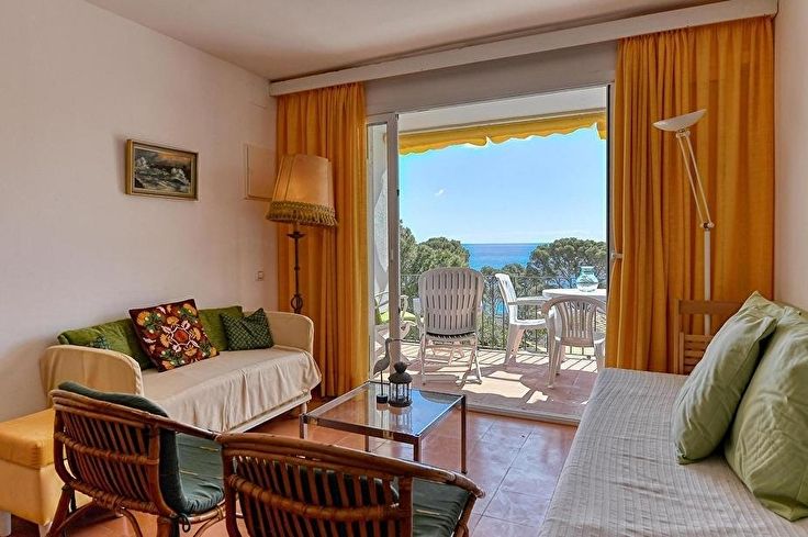 Apartamento 2 dormitorios con Vistas al mar, Wifi y jardín en Calella de Palafrugell - Alquiler Vacacional - Turístico