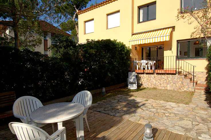 Casa individual 3 dormitorios con jardín en Calella de Palafrugell - Alquiler Temporada