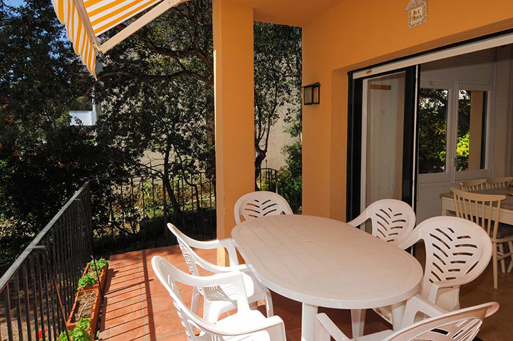 Casa individual 3 dormitorios con jardín en Calella de Palafrugell - Alquiler Temporada