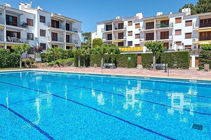 Apartamento 2 dormitorios con Piscina, Vistas al mar y Wifi en Calella de Palafrugell - Alquiler Vacacional - Turístico