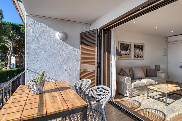 Apartamento 2 dormitorios con Piscina, Vistas al mar y Wifi en Calella de Palafrugell - Alquiler Vacacional - Turístico