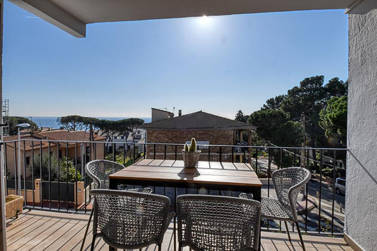 Apartamento 2 dormitorios con Piscina, Vistas al mar y Wifi en Calella de Palafrugell - Alquiler Vacacional - Turístico