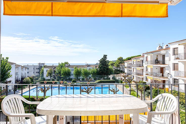 Apartamento 2 dormitorios con Piscina, Vistas al mar y Wifi en Calella de Palafrugell - Alquiler Temporada