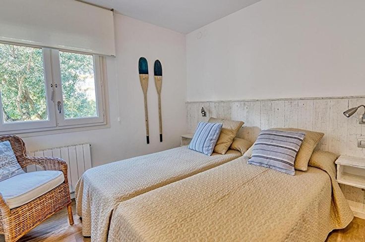 Apartamento 2 dormitorios con Piscina, Vistas al mar, Wifi, Parking y jardín en Calella de Palafrugell - Alquiler Vacacional - Turístico