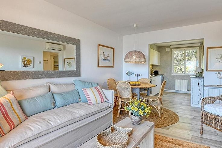 Apartamento 2 dormitorios con Piscina, Vistas al mar, Aire acondicionado, Wifi, Parking y jardín en Calella de Palafrugell - Alquiler Vacacional - Turístico