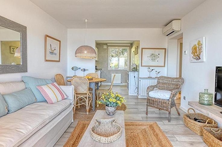 Apartamento 2 dormitorios con Piscina, Vistas al mar, Aire acondicionado, Wifi, Parking y jardín en Calella de Palafrugell - Alquiler Vacacional - Turístico