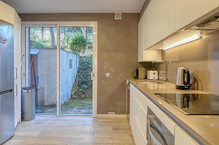 Apartamento 3 dormitorios con Piscina, Aire acondicionado, Wifi, Parking y jardín en Calella de Palafrugell - Alquiler Vacacional - Turístico