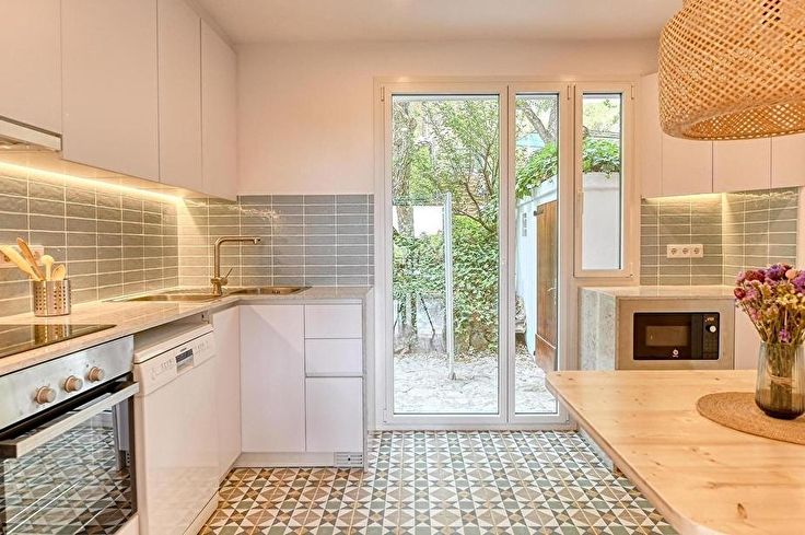 Apartamento 2 dormitorios con Piscina, Vistas al mar, Aire acondicionado, Wifi, Parking y jardín en Calella de Palafrugell - Alquiler Vacacional - Turístico