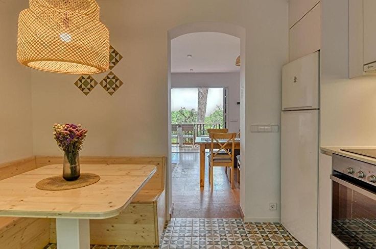 Apartamento 2 dormitorios con Piscina, Vistas al mar, Aire acondicionado, Wifi, Parking y jardín en Calella de Palafrugell - Alquiler Vacacional - Turístico