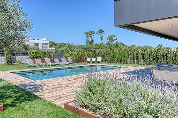 Chalet 7 dormitorios con Piscina, Wifi y jardín en Calella de Palafrugell - Alquiler Vacacional - Turístico