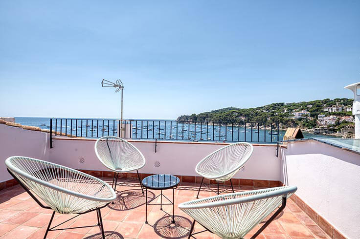Ático 1 dormitorio con Vistas al mar, Wifi y Parking en Calella de Palafrugell - Alquiler Vacacional - Turístico