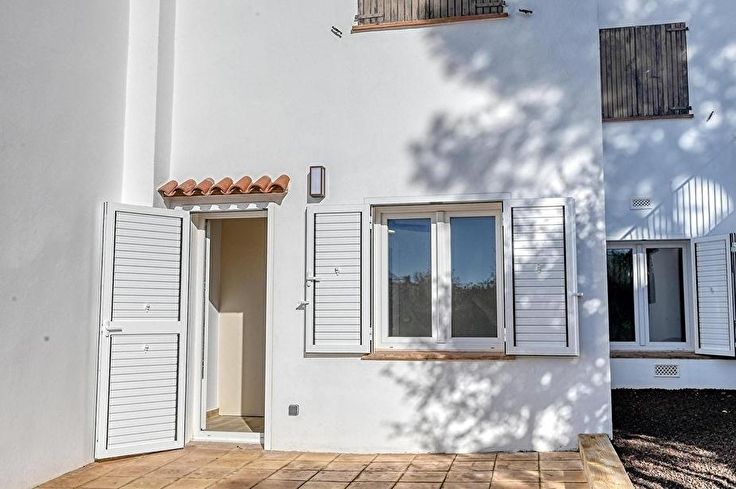 Apartamento 3 dormitorios con Piscina, Vistas al mar, Parking y jardín en Calella de Palafrugell - Alquiler Temporada