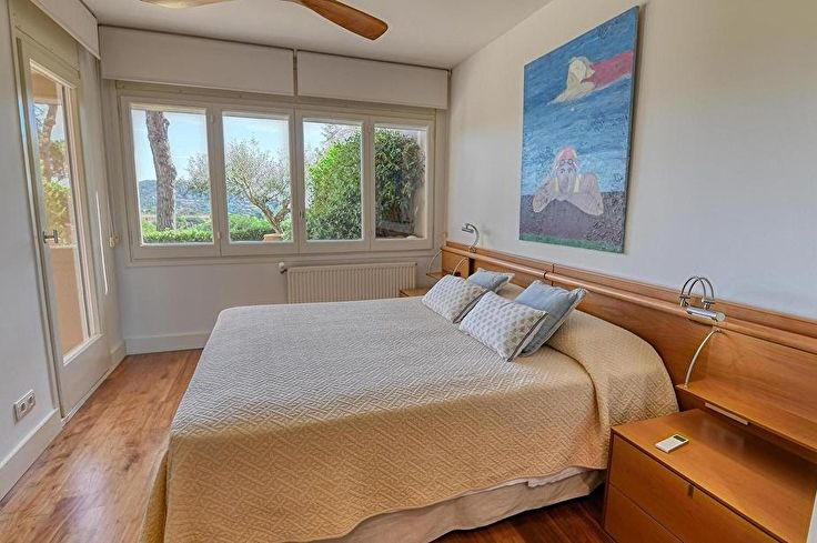 Apartamento 2 dormitorios con Piscina, Vistas al mar, Wifi, Parking y jardín en Calella de Palafrugell - Alquiler Vacacional - Turístico