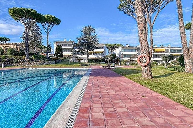 Apartamento 2 dormitorios con Piscina, Wifi, Parking y jardín en Calella de Palafrugell - Alquiler Vacacional - Turístico