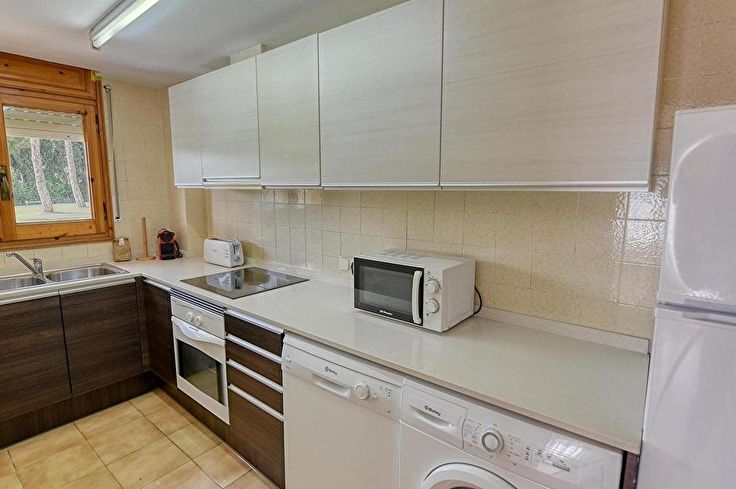 Apartamento 2 dormitorios con Piscina, Vistas al mar, Wifi, Parking y jardín en Calella de Palafrugell - Alquiler Vacacional - Turístico