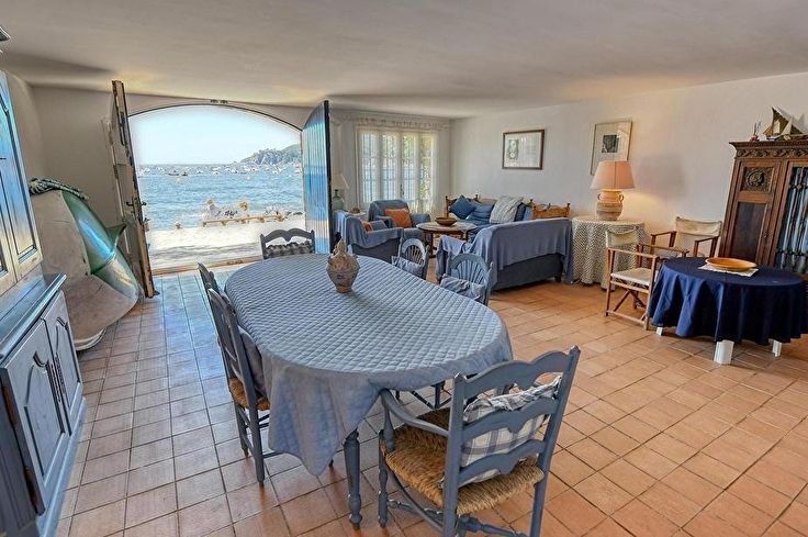 Casa de pueblo 4 dormitorios con Vistas al mar y Wifi en Calella de Palafrugell - Alquiler Vacacional - Turístico