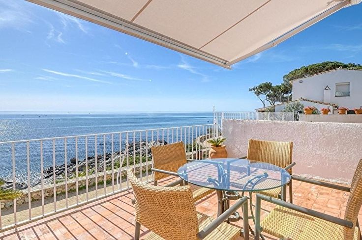 Casa 3 dormitorios con Vistas al mar y Wifi en Calella de Palafrugell - Alquiler Vacacional - Turístico