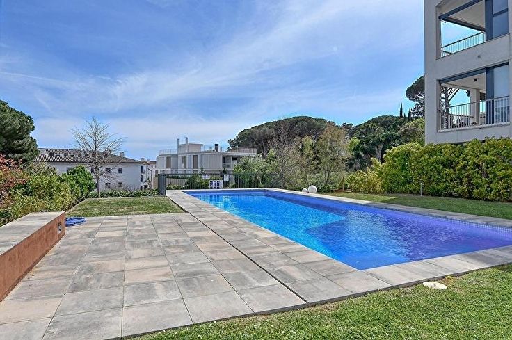 Apartamento 3 dormitorios con Piscina, Wifi, Parking y jardín en Calella de Palafrugell - Alquiler Vacacional - Turístico