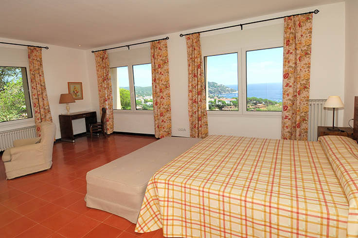 Casa individual 7 dormitorios con Piscina y Vistas al mar en Calella de Palafrugell - Alquiler Temporada