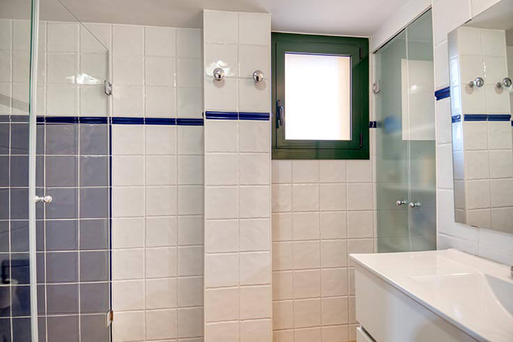 Apartamento 2 dormitorios con Piscina, Vistas al mar, Parking y jardín en Tamariu - Alquiler Vacacional - Turístico