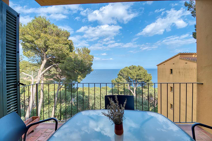 Apartamento 2 dormitorios con Piscina, Vistas al mar, Parking y jardín en Tamariu - Alquiler Vacacional - Turístico