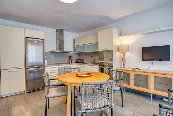 Apartamento 2 dormitorios con Parking y jardín en Tamariu - Alquiler Vacacional - Turístico