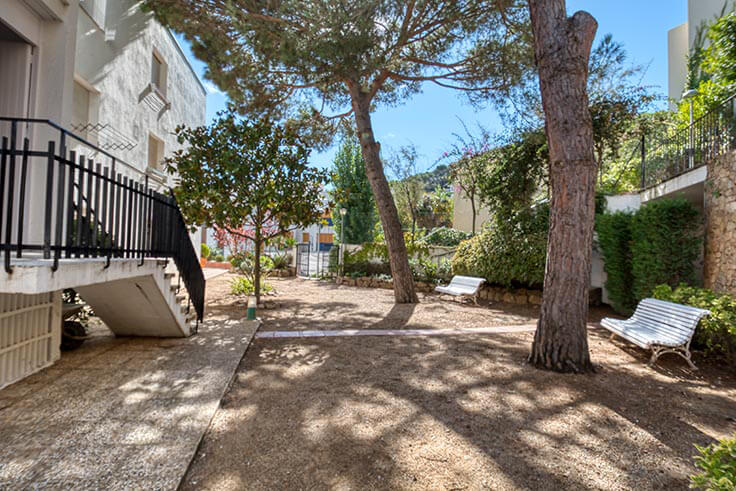Apartamento 2 dormitorios con Parking y jardín en Tamariu - Alquiler Vacacional - Turístico