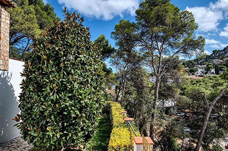 Casa pareada 4 dormitorios con Piscina, Wifi y Parking en Tamariu - Alquiler Temporada