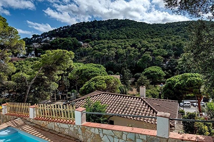 Casa pareada 4 dormitorios con Piscina, Wifi y Parking en Tamariu - Alquiler Temporada