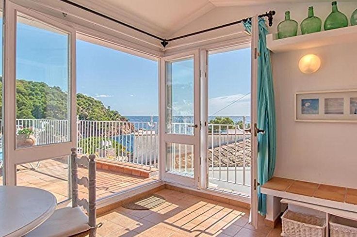 Casa 3 dormitorios con Vistas al mar, Wifi y Parking en Tamariu - Alquiler Vacacional - Turístico