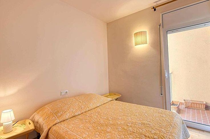 Apartamento 3 dormitorios con Piscina, Vistas al mar, Parking y jardín en Calella de Palafrugell - Compra - Venta