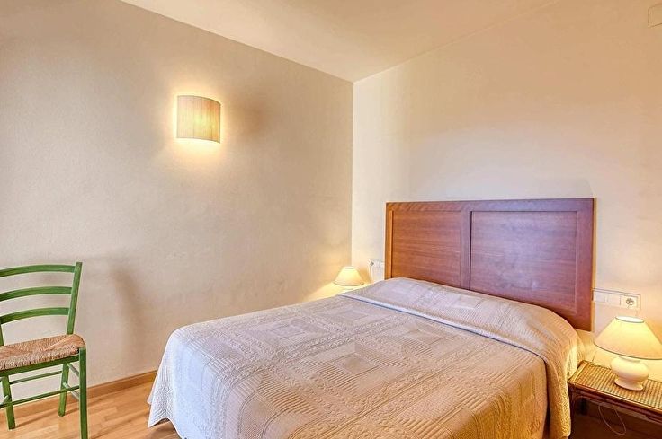 Apartamento 3 dormitorios con Piscina, Vistas al mar, Parking y jardín en Calella de Palafrugell - Compra - Venta