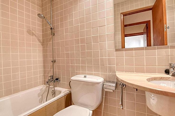 Apartamento 3 dormitorios con Piscina, Vistas al mar, Parking y jardín en Calella de Palafrugell - Compra - Venta