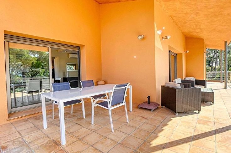 Casa individual 5 dormitorios con Piscina, Aire acondicionado y jardín en Llafranc - Compra - Venta