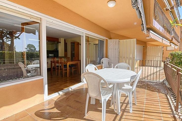 Apartamento 2 dormitorios con Piscina, Wifi, Parking y jardín en Calella de Palafrugell - Compra - Venta