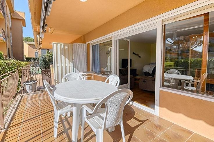 Apartamento 2 dormitorios con Piscina, Wifi, Parking y jardín en Calella de Palafrugell - Compra - Venta