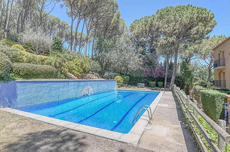 Apartamento 2 dormitorios con Piscina, Parking y jardín en Calella de Palafrugell - Compra - Venta