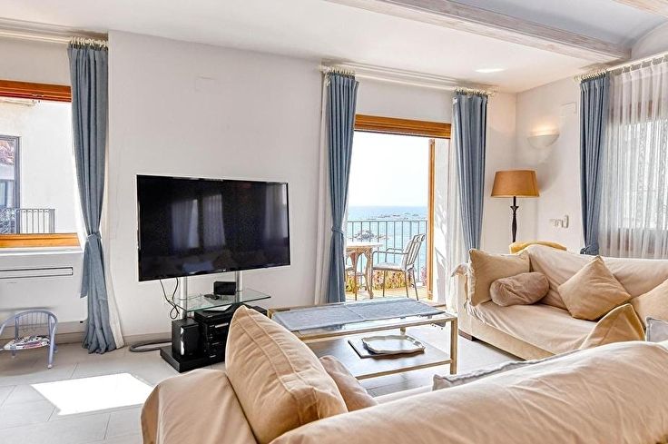 Apartamento 4 dormitorios con Vistas al mar y Parking en Calella de Palafrugell - Compra - Venta