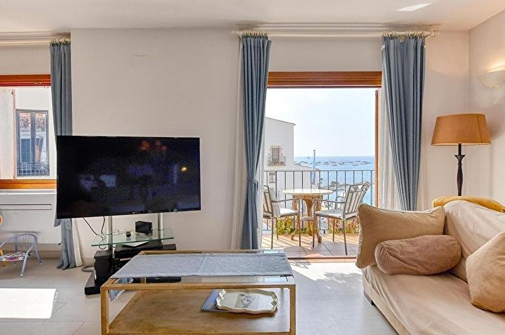 Apartamento 4 dormitorios con Vistas al mar y Parking en Calella de Palafrugell - Alquiler Temporada