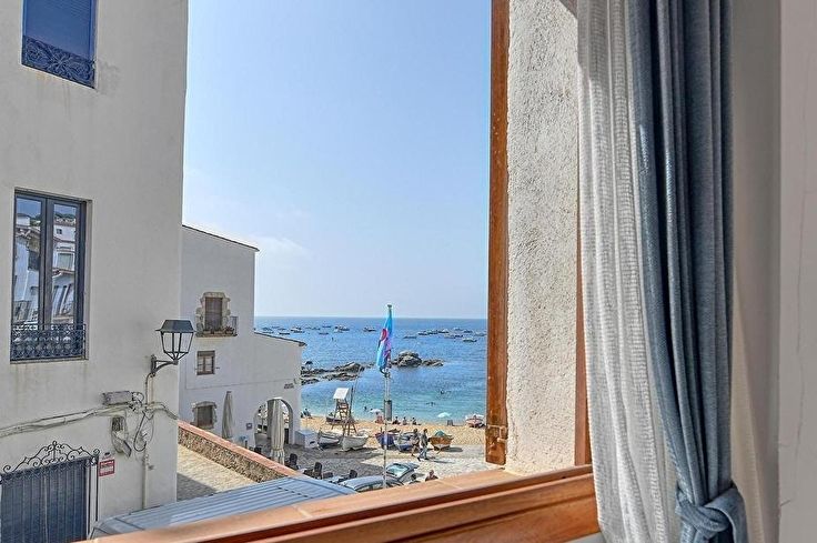 Apartamento 4 dormitorios con Vistas al mar y Parking en Calella de Palafrugell - Compra - Venta
