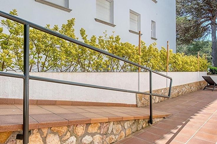 Apartamento 3 dormitorios con Piscina, Parking y jardín en Tamariu - Compra - Venta