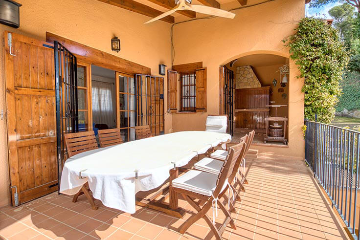 Casa individual 5 dormitorios con Piscina, Vistas al mar y jardín en Tamariu - Compra - Venta