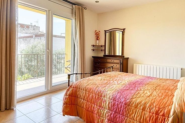 Casa adosada 4 dormitorios con jardín en Palafrugell - Compra - Venta