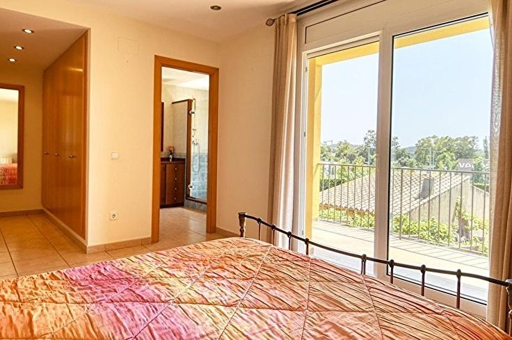 Casa adosada 4 dormitorios con jardín en Palafrugell - Compra - Venta