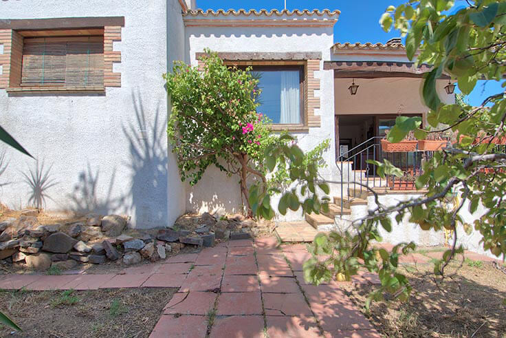 Casa 4 dormitorios con jardín en Mont-ras - Compra - Venta